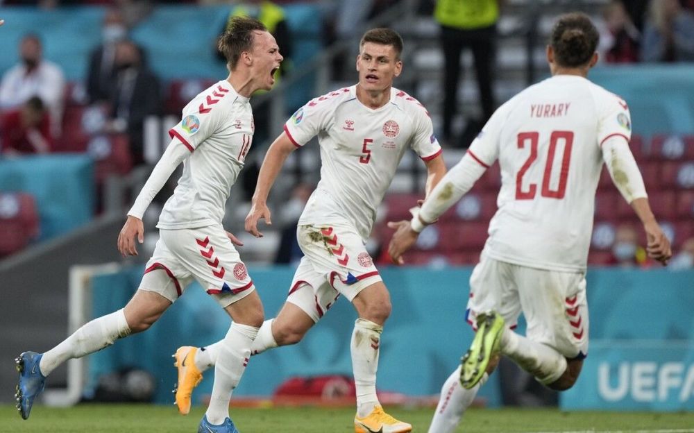 关于丹麦羽毛球队横扫英格兰羽毛球队,辛杜制霸全场的信息 关于丹麦羽毛球队横扫英格兰羽毛球队,辛杜制霸全场的信息