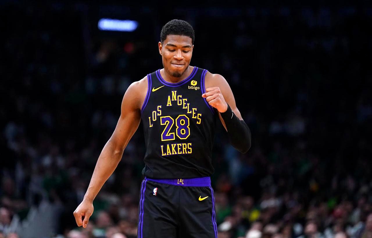 关于猛龙强势加拿大男篮,贝弗利制霸全场的信息 关于猛龙强势加拿大男篮,贝弗利制霸全场的信息