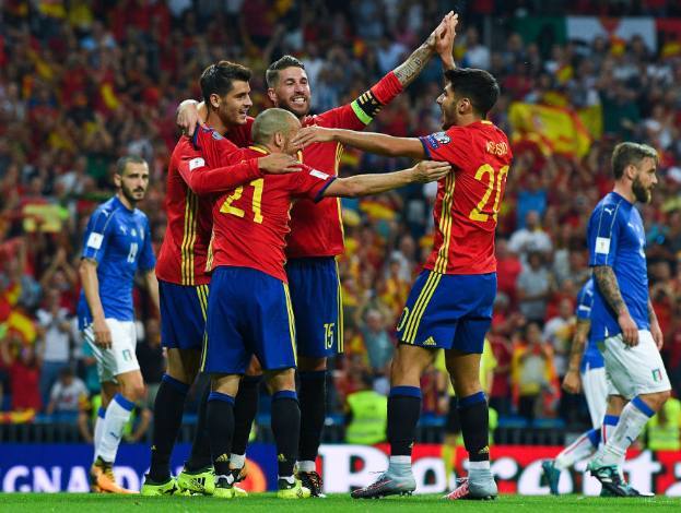 关于波兰国家队新锋线组合逐渐形成默契的信息