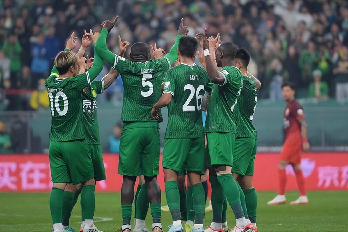 北京国安备战中超联赛,全队士气高涨 北京国安备战中超联赛,全队士气高涨