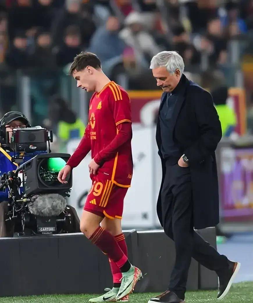 包含佛罗伦萨客场战平,球队表现稳定!的词条 包含佛罗伦萨客场战平,球队表现稳定!的词条