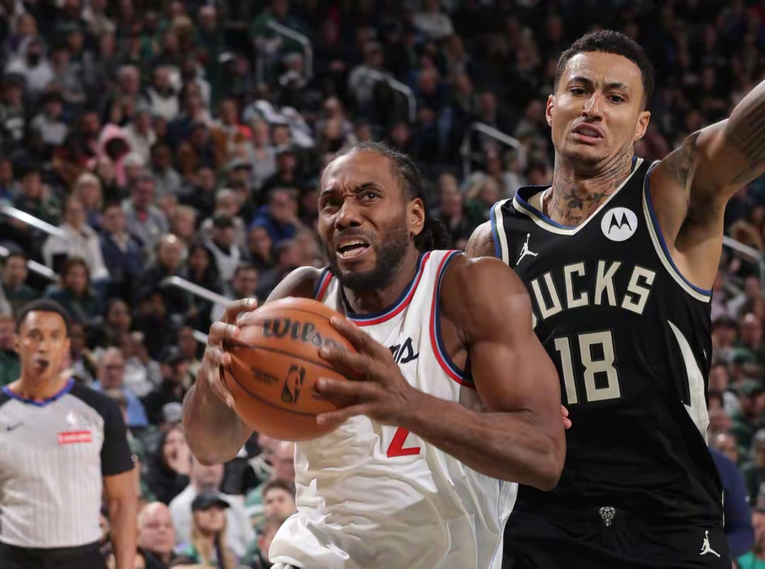 关于雄鹿客场战胜黄蜂,安特托昆博狂砍分的信息 关于雄鹿客场战胜黄蜂,安特托昆博狂砍分的信息