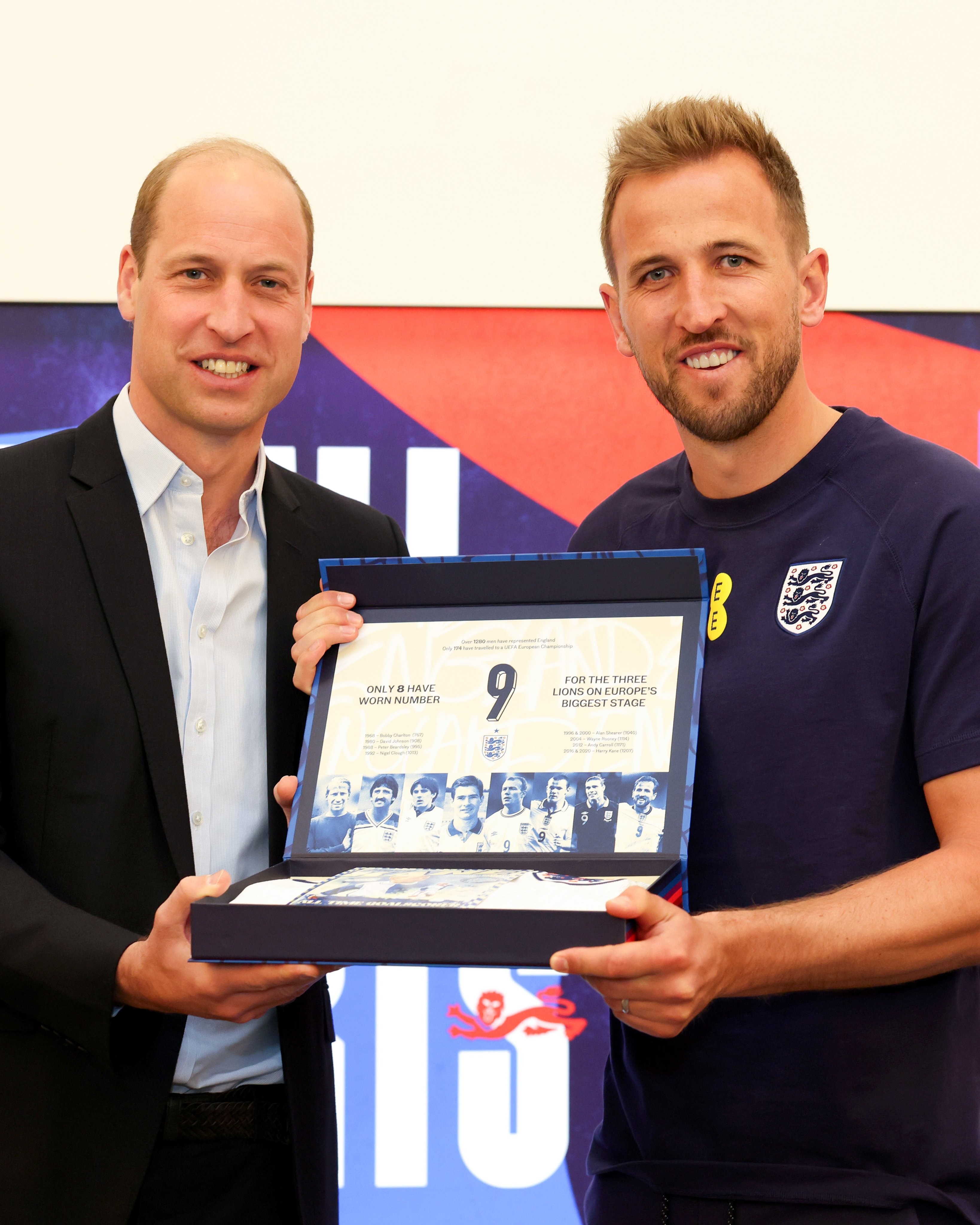 英国队球员荣膺射手王 英国队球员荣膺射手王