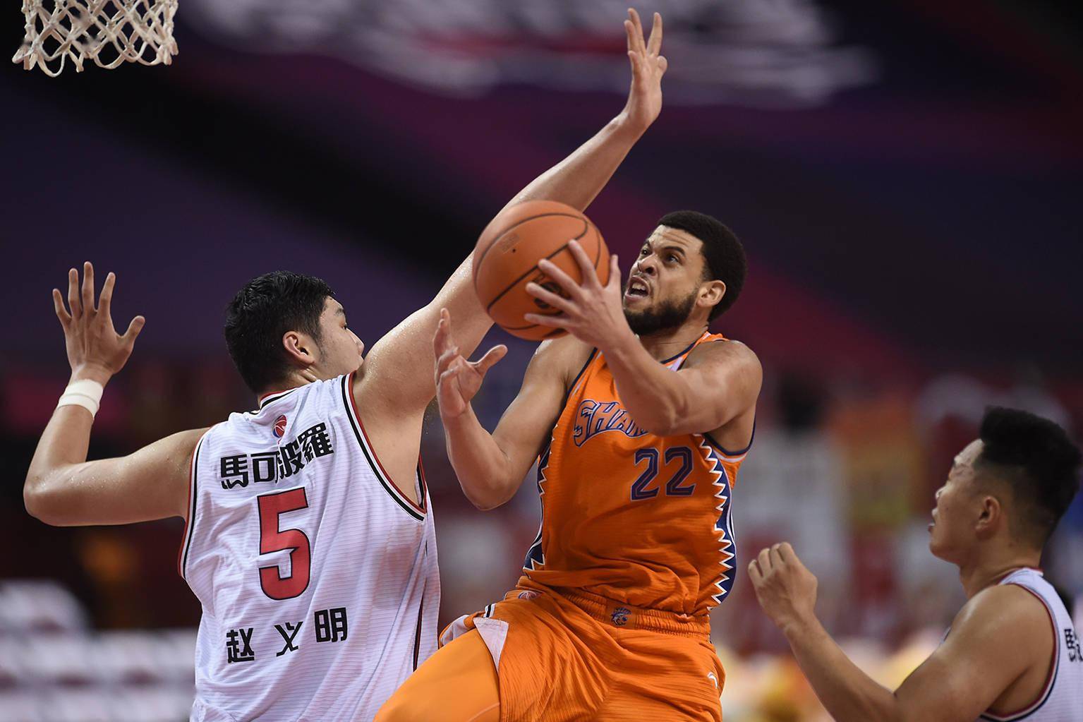 关于深圳队轻取吉林队,麦科勒姆惊艳四座的信息 关于深圳队轻取吉林队,麦科勒姆惊艳四座的信息