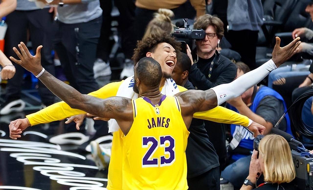 热火血洗湖人B队，福克斯打破历史纪录