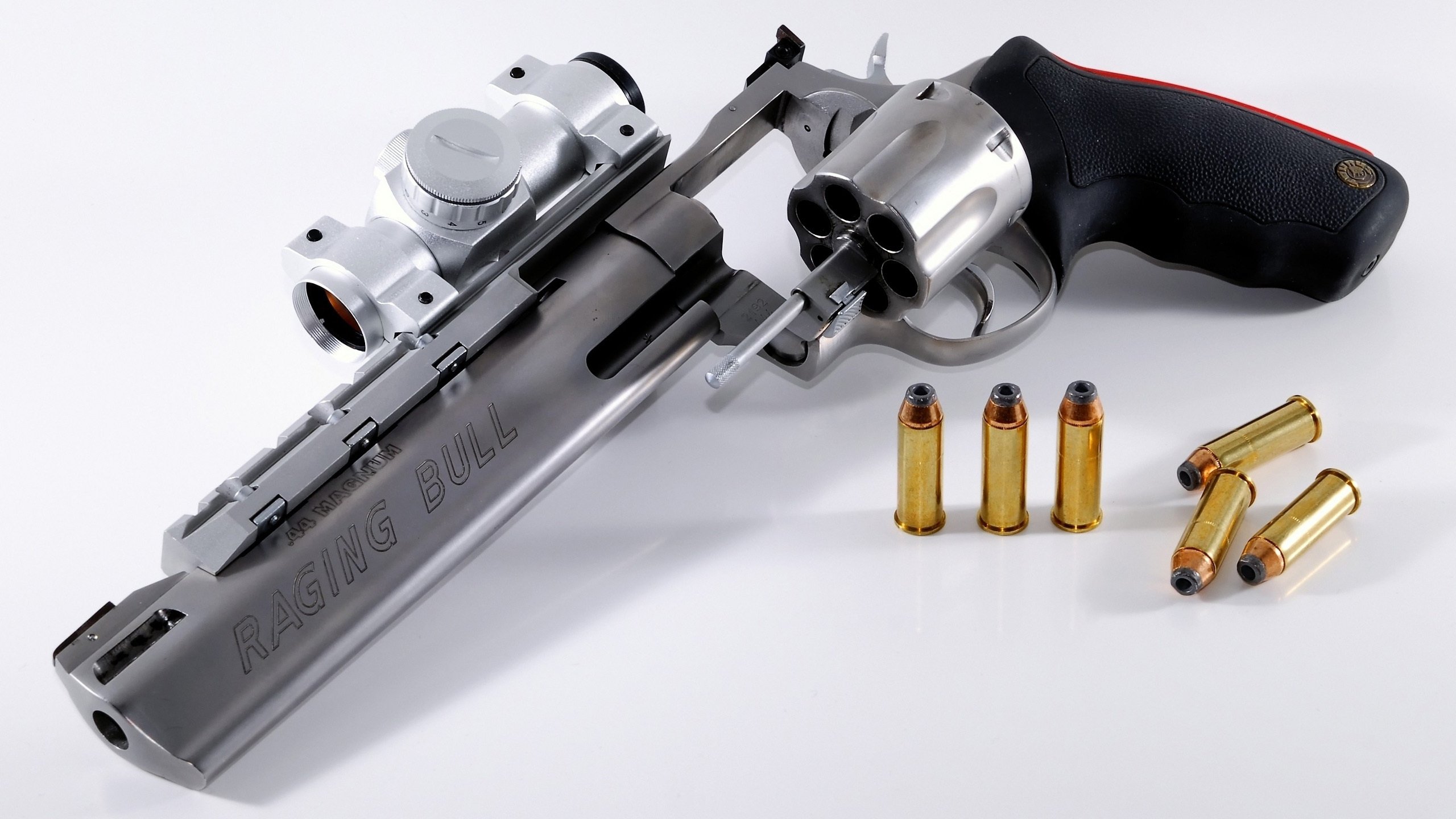 从圣地亚哥到北美之巅，布雷默的跨洲征途，智利足球的黄金一代余晖